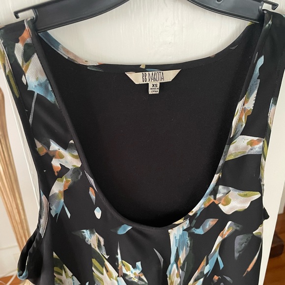 BB Dakota asymmetrical abstract design, multicolored dress - Picture 1 of 3